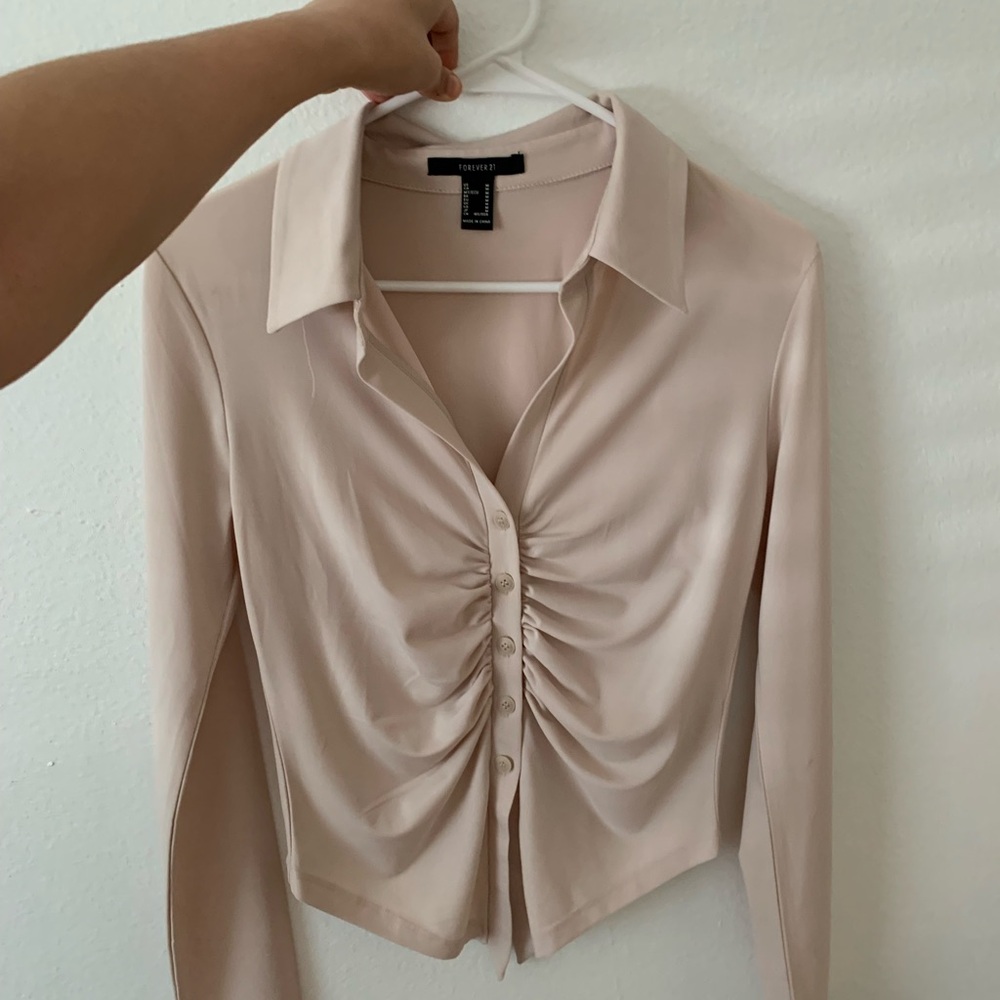 Forever 21 Women's Cream Ruched Button-Up Top